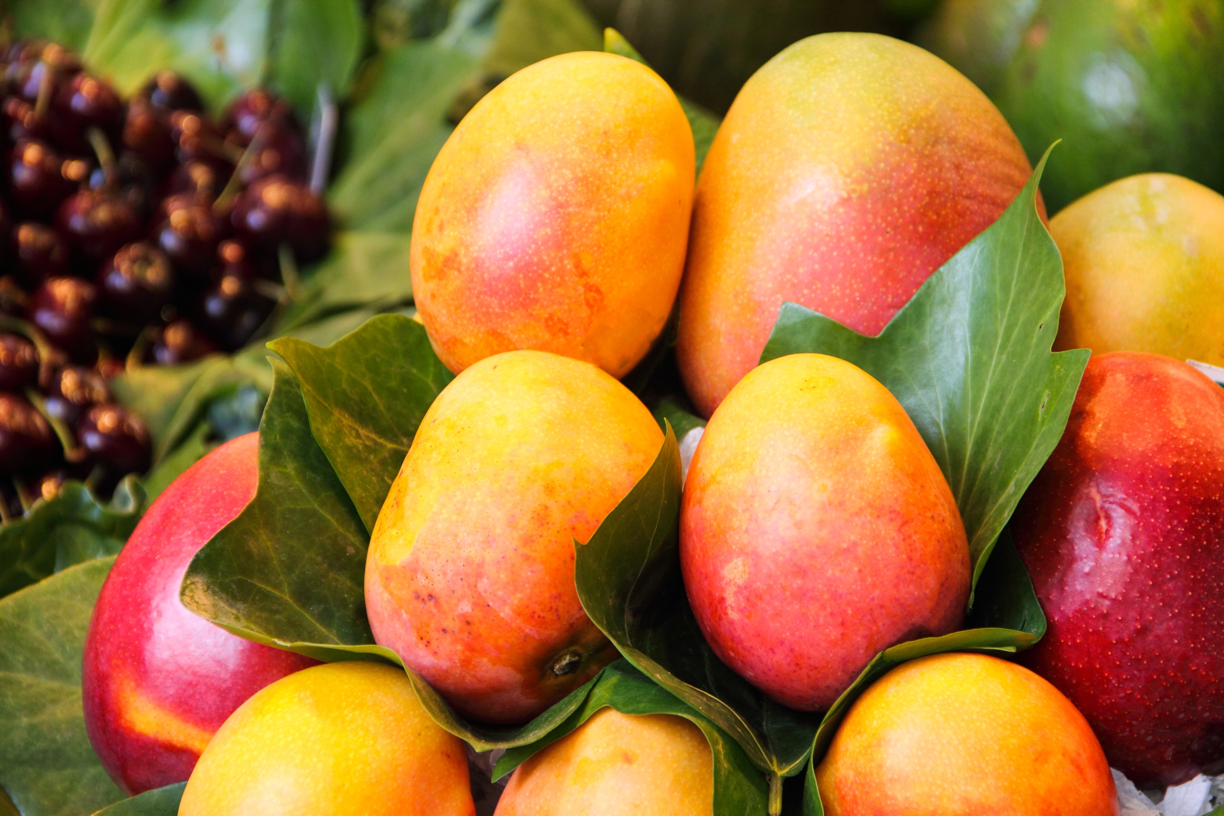 4% off Mangoes